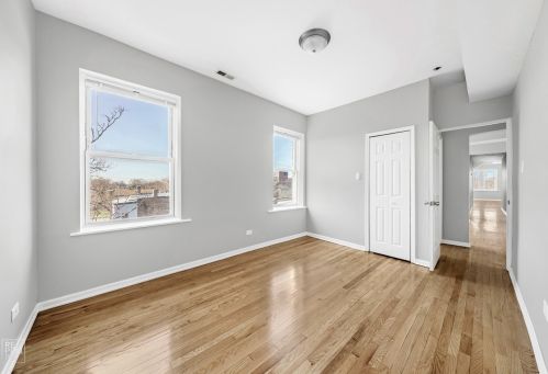 4039 Van Buren St, Chicago IL 60624-2747 exterior