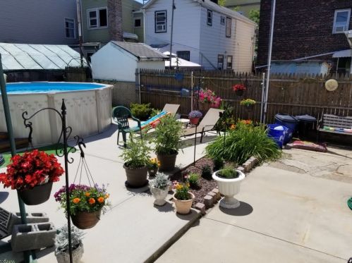 44 Pulaski St, Newark NJ 07105-2435 exterior