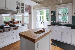 1203 16th Ave, Seattle WA  98112-3312 exterior