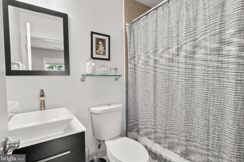 1147 Abbey Pl, Washington DC exterior