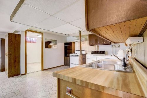 3572 77 St, Milwaukee WI 53220-1144 exterior