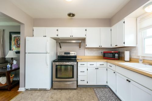 6813 Bratcher St, Kalamazoo MI  49024-3479 exterior