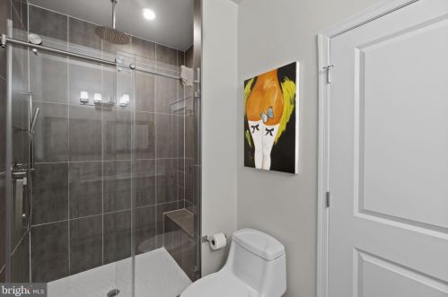 5925 Foote St, Washington DC 20019-6943 exterior