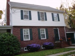 55 Clinton Pl, Newton, MA 02459-1117