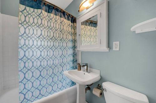 1365 Edgerton St, Saint Paul MN  55130-3429 exterior