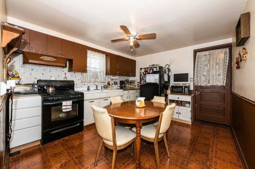 5748 Grand Ave, Chicago IL 60707-1909 exterior