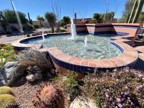 4061 Quiet Moon Dr, Tucson AZ  85718-3427 exterior