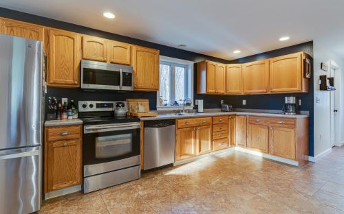 162 Lakeside Oaks Dr, Barrington NH 03825-3334 exterior