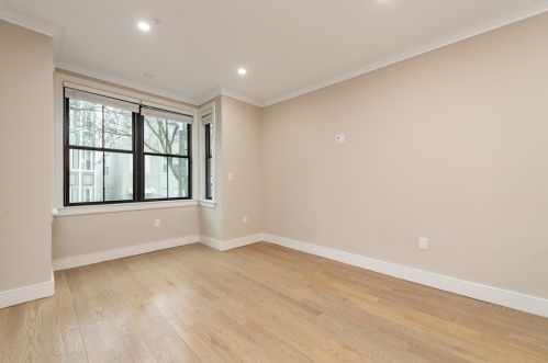 152 Trenton St, Boston, MA