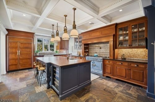 264 Upper Mtn Ave, Montclair NJ 07043-1417 exterior