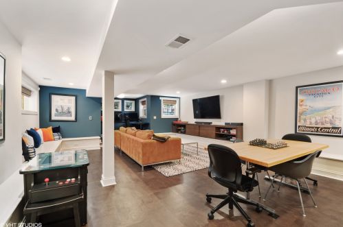 1734 Balmoral Ave, Chicago IL 60640-1003 exterior