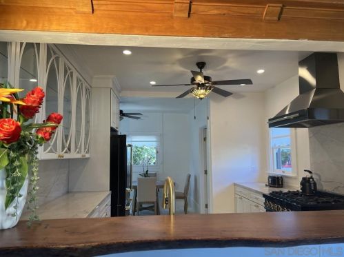 936 Adella Ave, San Diego CA  92118-2621 exterior