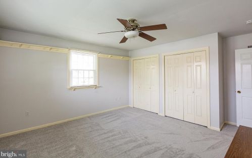 426 Dolly Dr, Lancaster PA 17601-3619 exterior