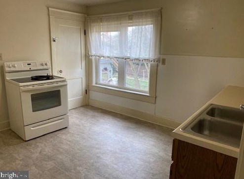 110 Middle St, Hanover PA  17331-2521 exterior