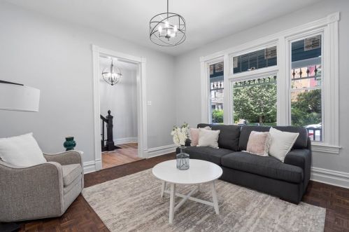 468 Biddle Ave, Pittsburgh PA 15221-3493 exterior