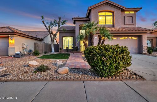 3231 Behrend Dr, Phoenix AZ  85050-7943 exterior