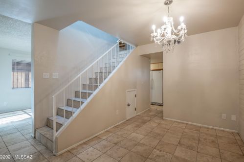 124 Pastime Rd, Tucson AZ 85705-3399 exterior