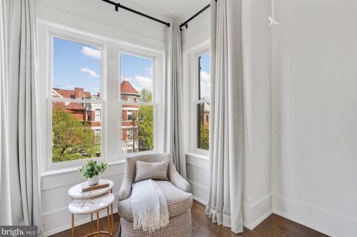 1732 18th St, Washington DC 20009-6110 exterior