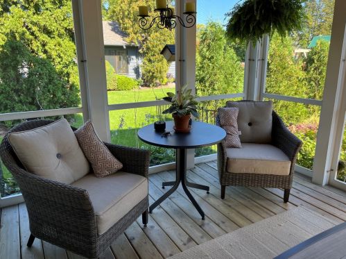 330 Hilkert Ct, Bull Valley IL 60014-5848 exterior