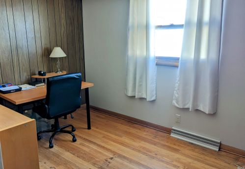 4914 104, Milwaukee WI 53228-3204 exterior