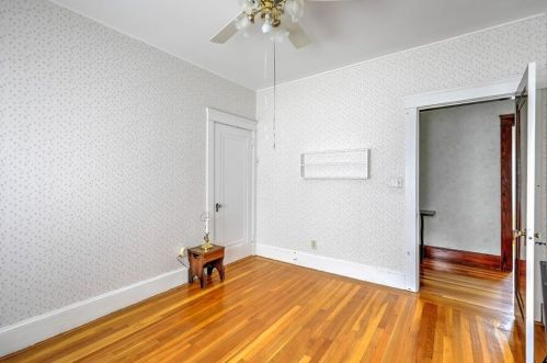 350 Mount Pleasant Ave, Providence RI 02908-5153 exterior