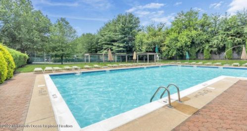 200 Kentucky Way, East Freehold NJ 07728-4656 exterior