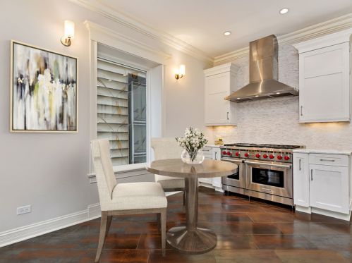 1126 Lill Ave, Chicago IL 60614-2018 exterior