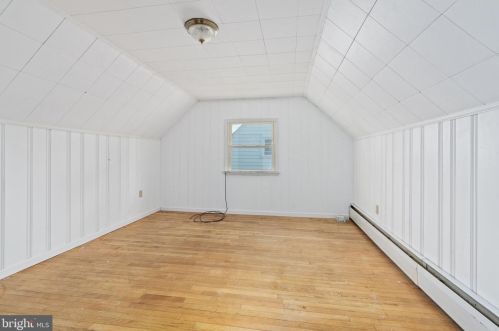 336 Beech St, Pottstown PA 19464-5652 exterior