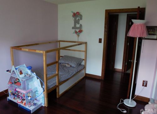 456 Northam Dr, New Brunswick NJ  08902-4242 exterior