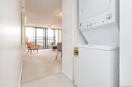 3130 Ala Ilima St, Honolulu HI  96818-3022 exterior