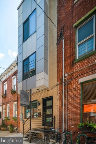 1622 Front St, Philadelphia PA 19122-3202 exterior