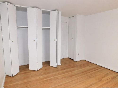 149 Chestnut St, Manchester CT  06040-5950 exterior