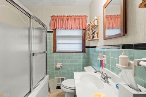 1976 Linda Dr, Austell GA 30168-4313 exterior