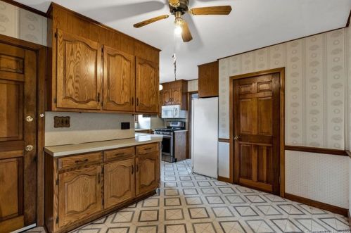 79 Mason Dr, New Britain CT 06052-1929 exterior