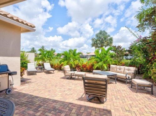 17449 Via Capri, Boca Raton FL 33496-1647 exterior