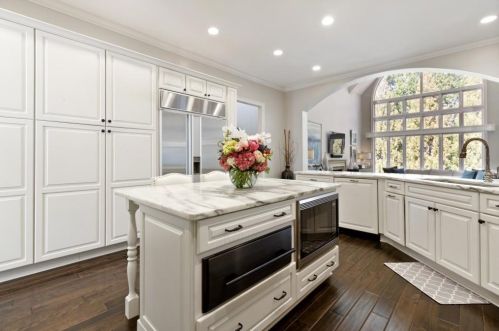 5625 Cross Gate Dr, Atlanta GA 30327-4815 exterior