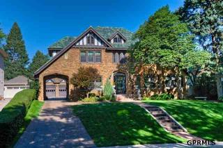 730 57 St, Omaha NE  68106-2222 exterior