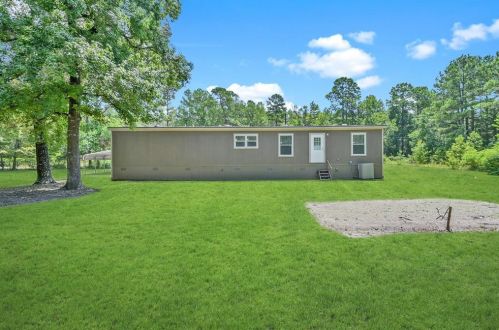 83 Booker Rd, Huntsville TX 77320-1945 exterior