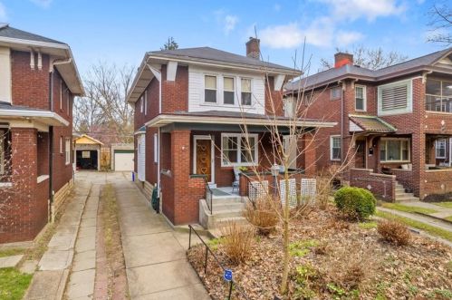 209 Carnegie Pl, Pittsburgh, PA 15208-2705