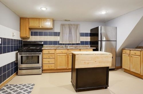 3743 Sayre Ave, Chicago IL 60634-2328 exterior