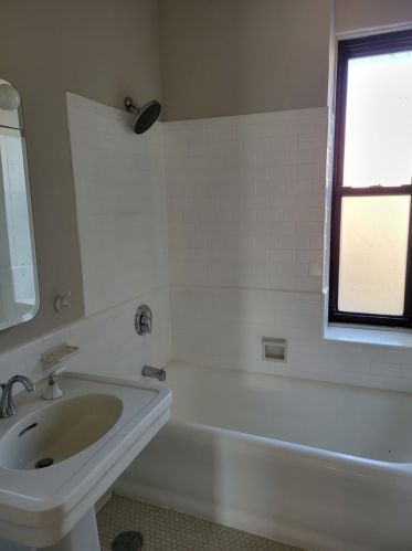 1755 55th St, Chicago IL 60615-5992 exterior