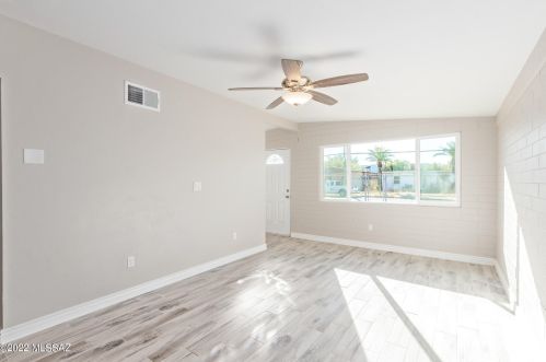 437 Kelso St, Tucson AZ  85705-4768 exterior