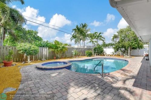 1364 4 St, Boca Raton FL 33486-4433 exterior