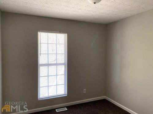 1687 Redan, Lithonia GA 30058-2610 exterior