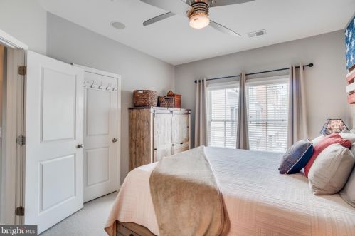 909 Montgomery, Alexandria VA 22314-1638 exterior