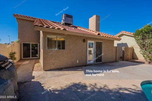 1393 Tamarisk Dr, Chandler AZ  85224-8502 exterior