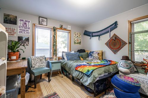 2910 Newhall St, Milwaukee WI 53211-3223 exterior