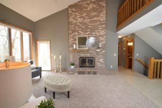 1148 Blue Heron Ct, Saint Paul, MN 55123-1151