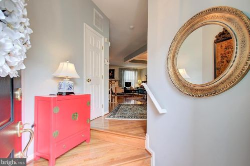 4605 Lambert Pl, Alexandria VA  22311-4959 exterior