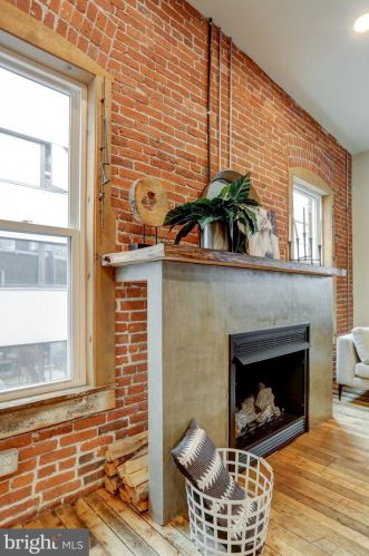 220 Prince St, Lancaster PA 17603-5878 exterior